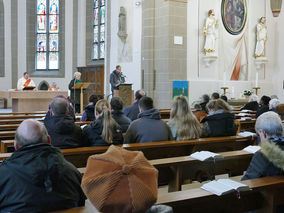 Karfreitgasliturgie und Karfreitagsprozession in Naumburg (Foto: Karl-Franz Thiede)